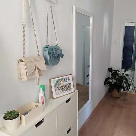 Apartment Modern With 3 Bedrooms